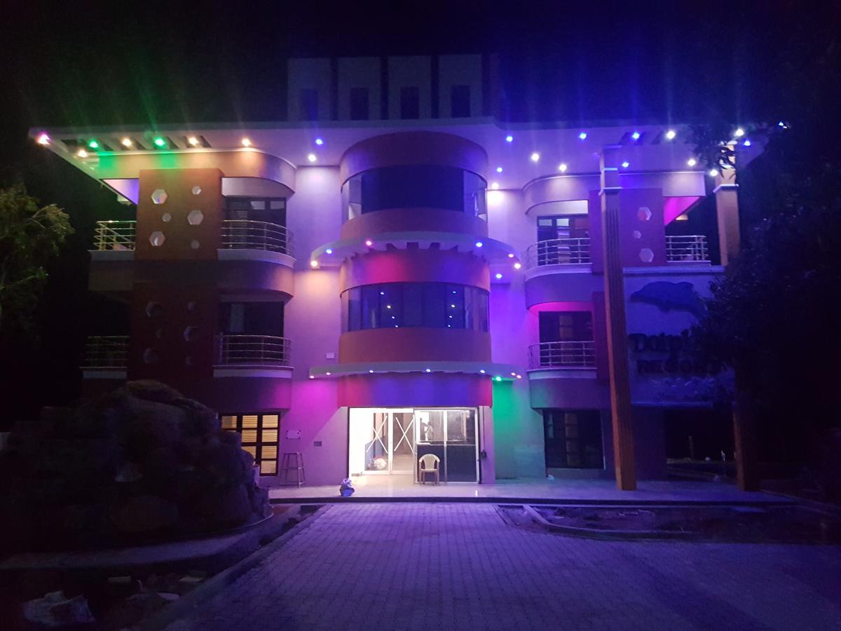 Dolphin Resort เยลาคีรี ภายนอก รูปภาพ